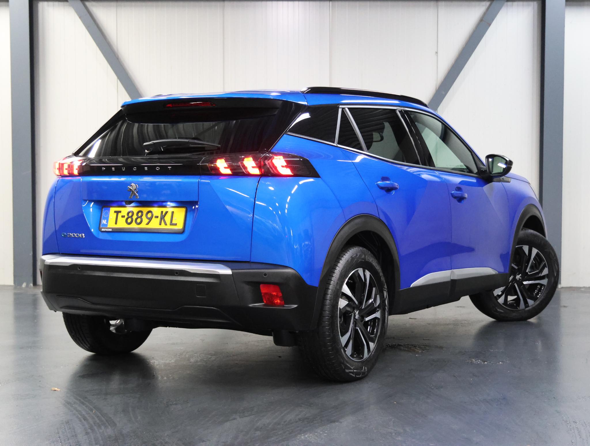 Peugeot e-2008 Allure Pack 50kWh 136PK - Afbeelding 3