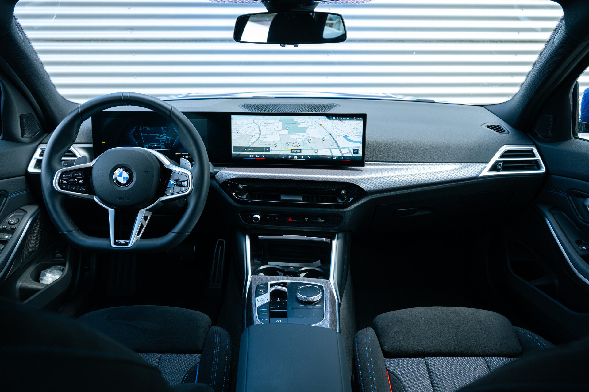 BMW 3 Serie Touring 330i xDrive M Sport Automaat - Afbeelding 5