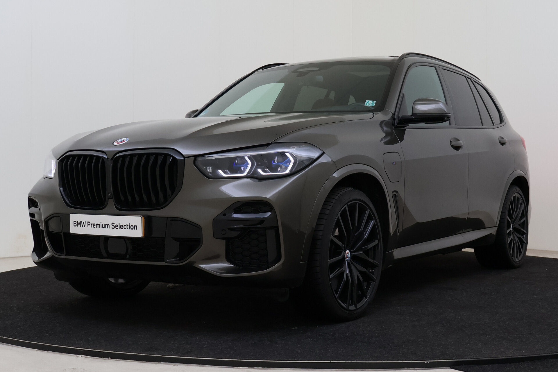 BMW X5 xDrive45e High Executive M Sport Automaat