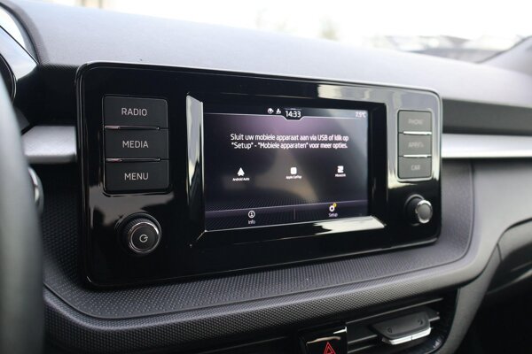 Apple Carplay/Android Auto