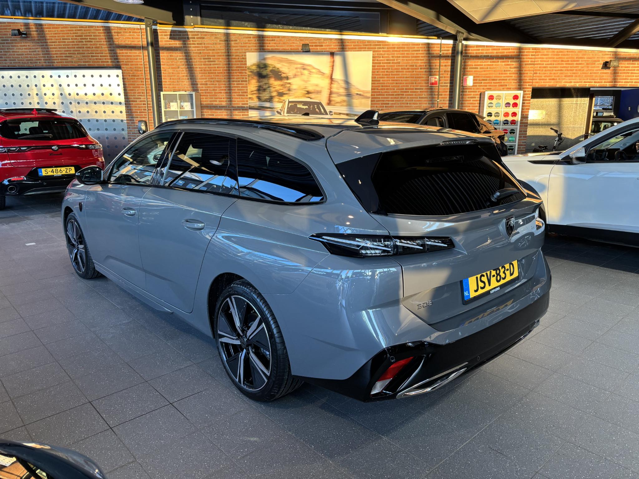 Peugeot 308 SW 1.2 Hybrid 145pk GT Automaat - Afbeelding 2