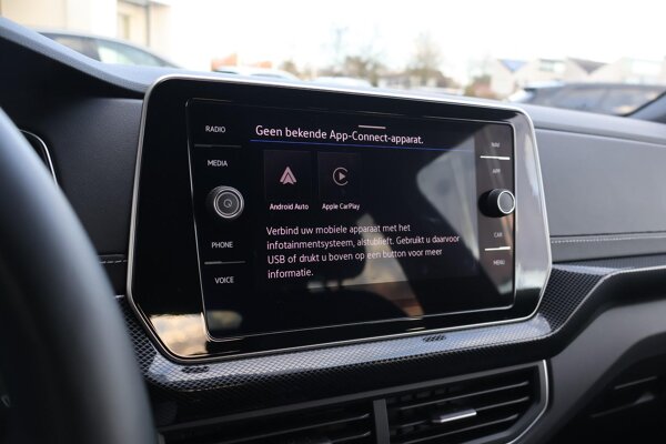 Apple Carplay/Android Auto