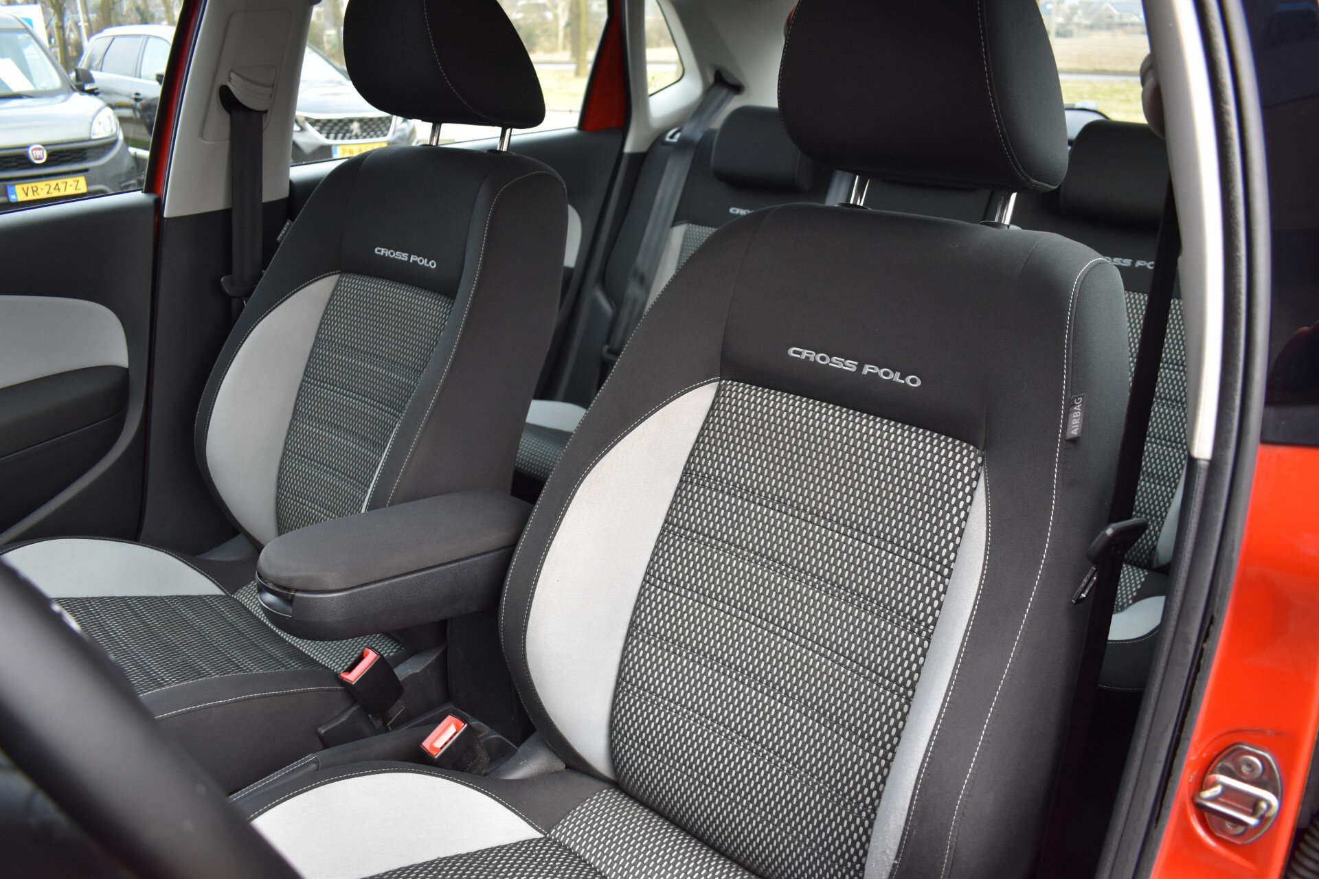 Volkswagen Polo 1.2 TSI Cross Automaat - Afbeelding 5