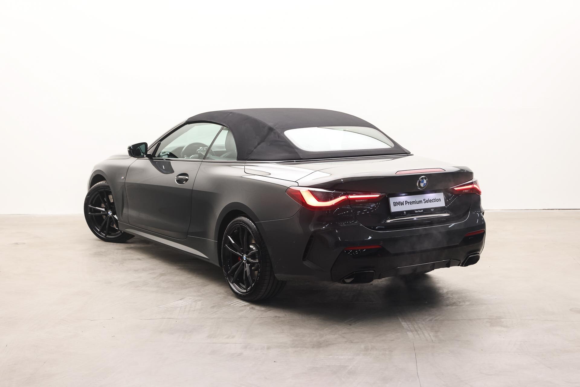 BMW 4 Serie Cabrio M440i xDrive High Executive Automaat - Afbeelding 2