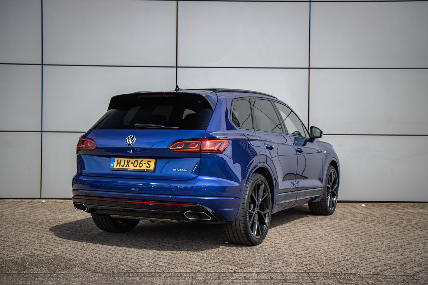 Volkswagen Touareg R 3.0 TSI 462pk 4MOTION - Afbeelding 2