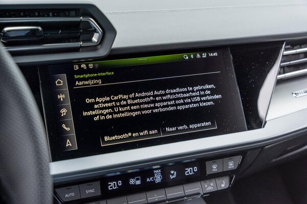 Apple Carplay/Android Auto
