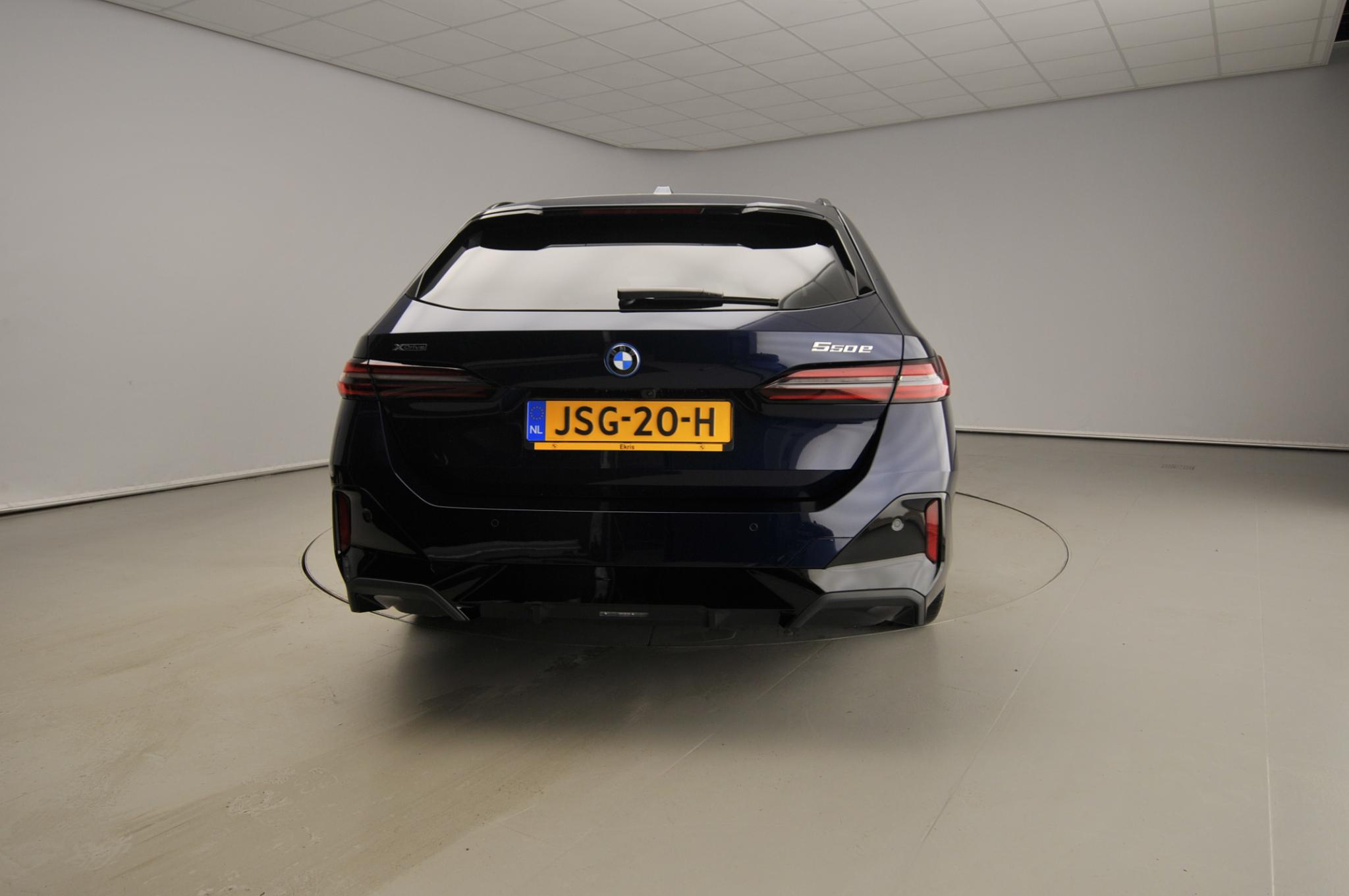 BMW 5 Serie Touring 550e xDrive - Afbeelding 3