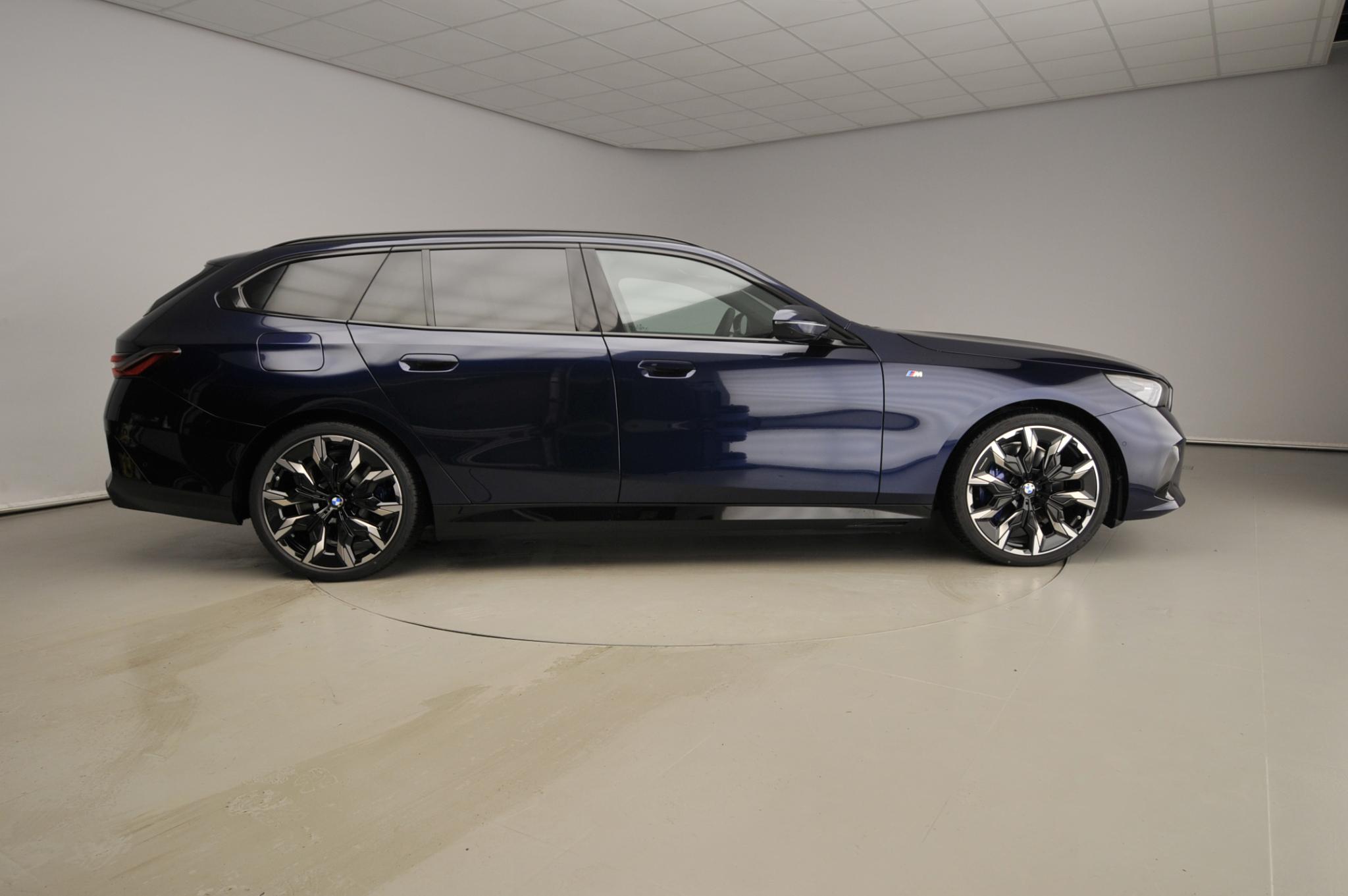 BMW 5 Serie Touring 550e xDrive - Afbeelding 4