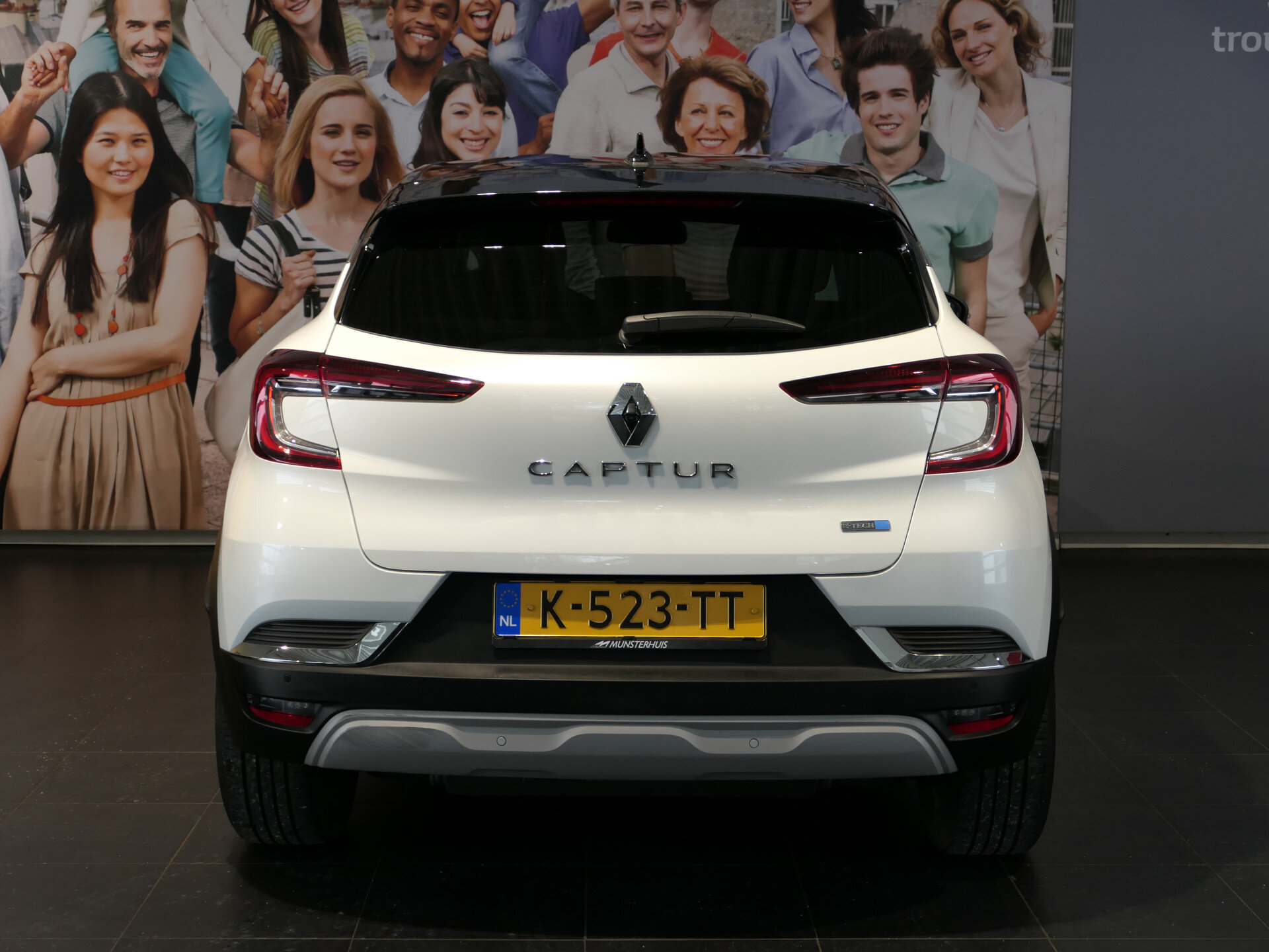 Renault Captur 1.6 E-Tech Plug-in Hybrid 160 Intens - Occasion Lease vanaf €614 p/m - - Afbeelding 4