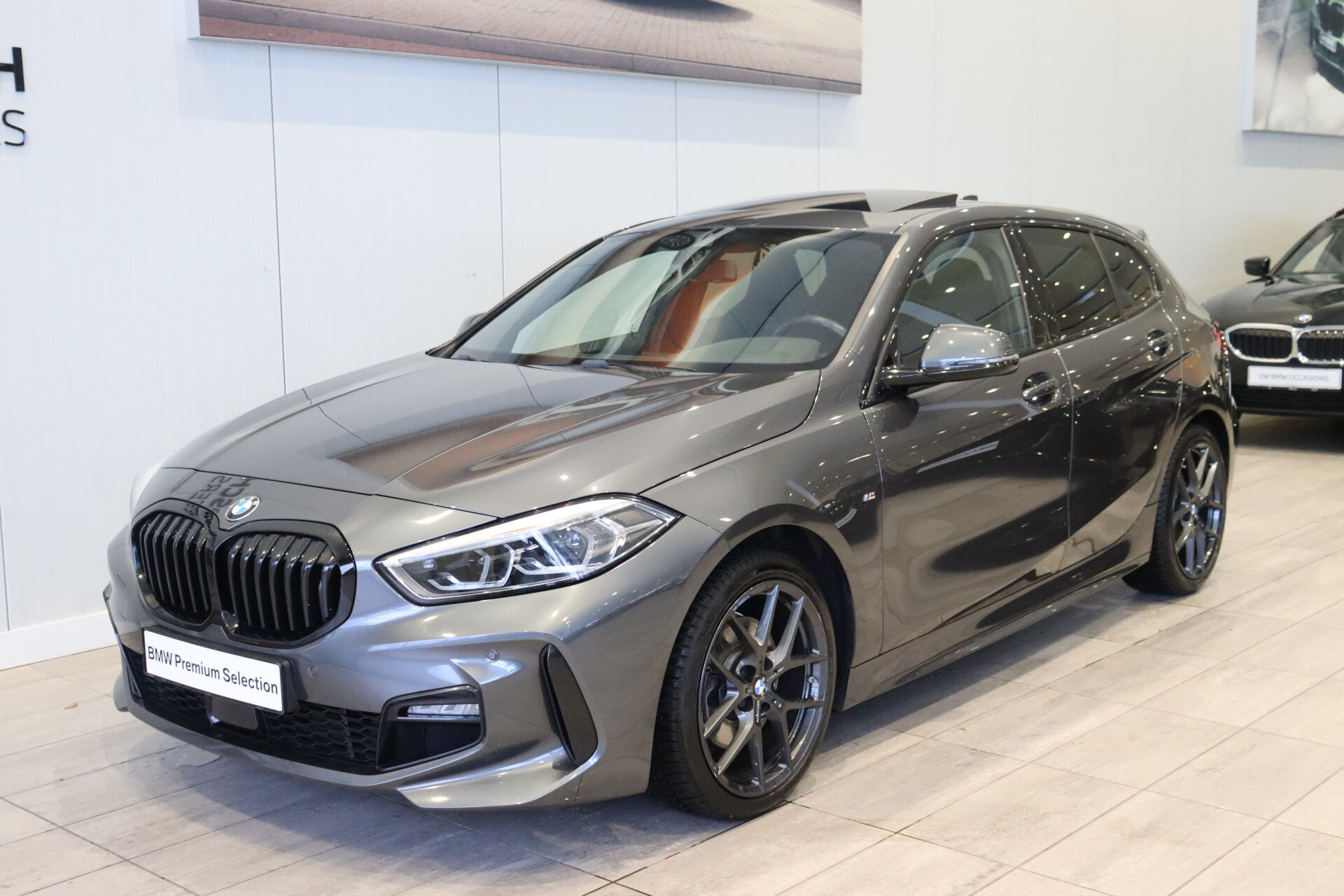 BMW 1 Serie 118i Executive M Sport Automaat - Afbeelding 5
