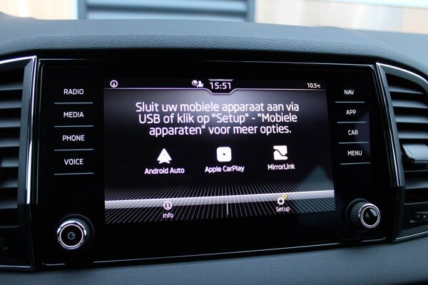 Apple Carplay/Android Auto