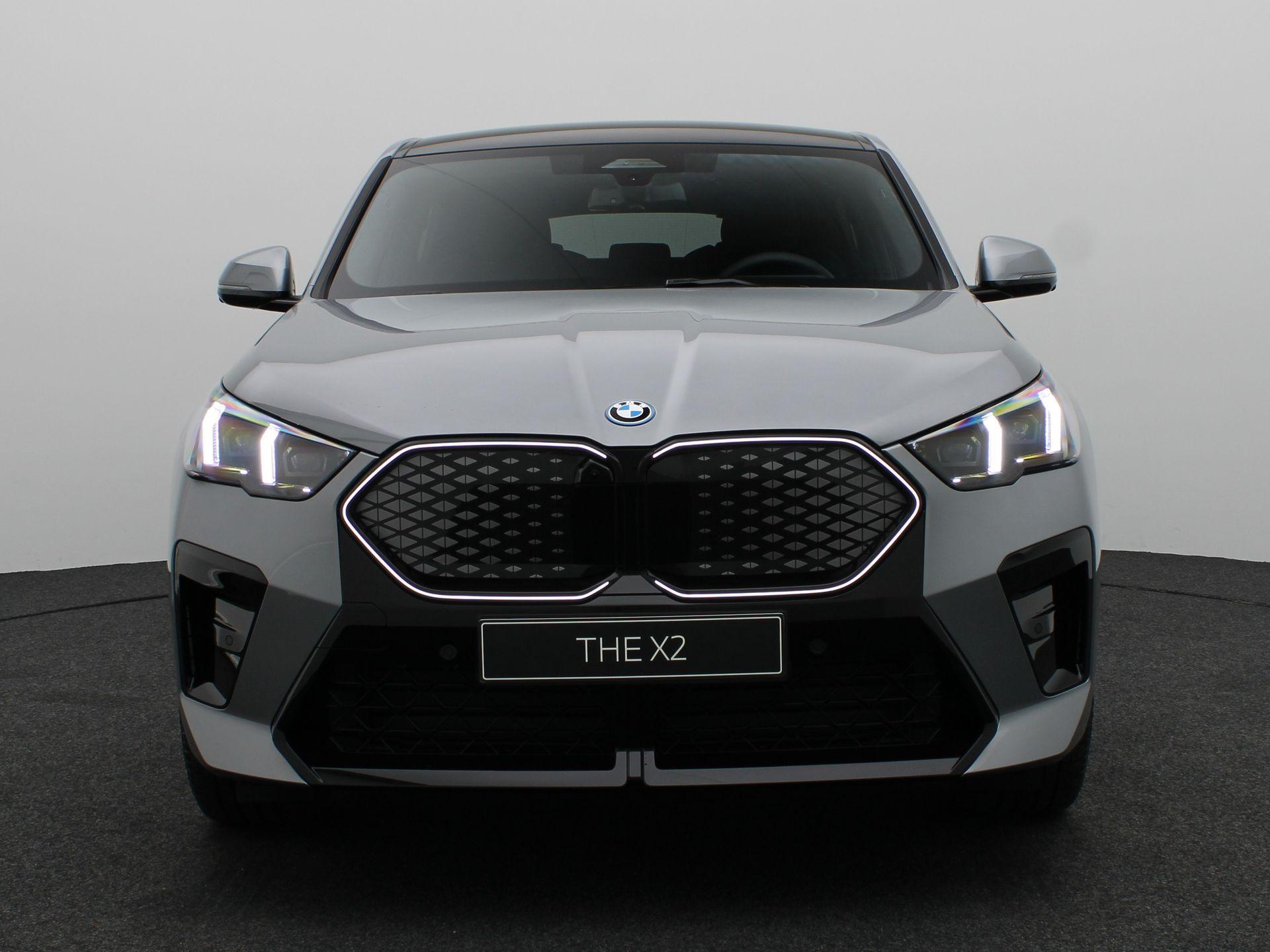 BMW iX2 eDrive20 - Afbeelding 3