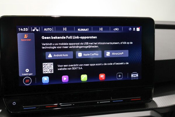 Apple Carplay/Android Auto Apple Carplay/Android Auto
