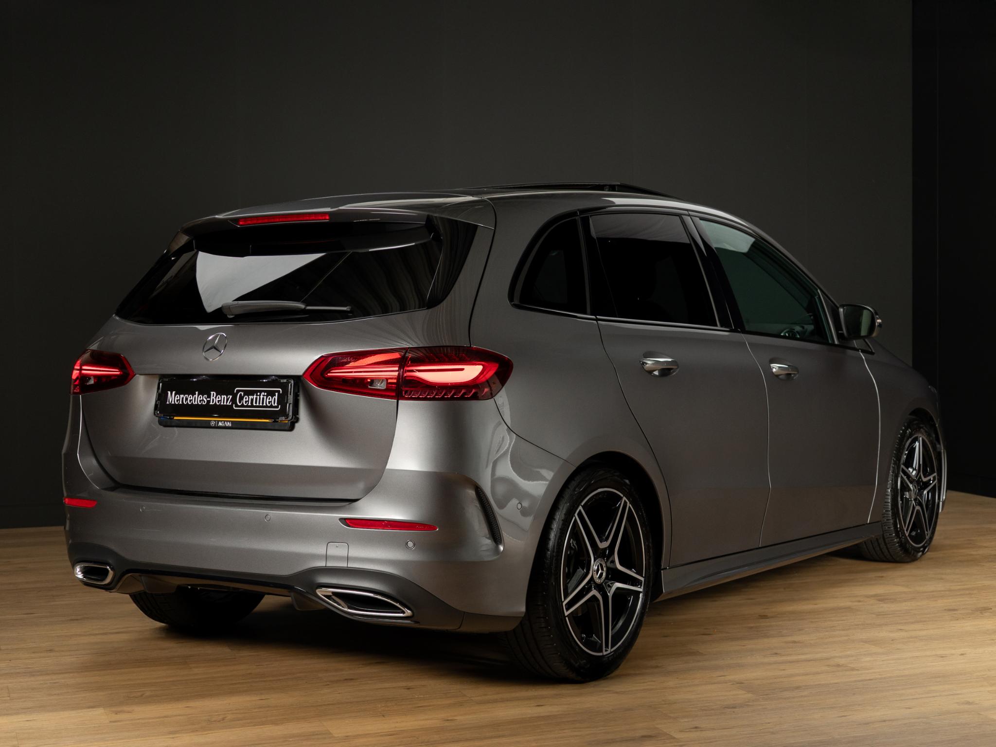 Mercedes-Benz B-Klasse 180 Star Edition AMG Line - Afbeelding 2