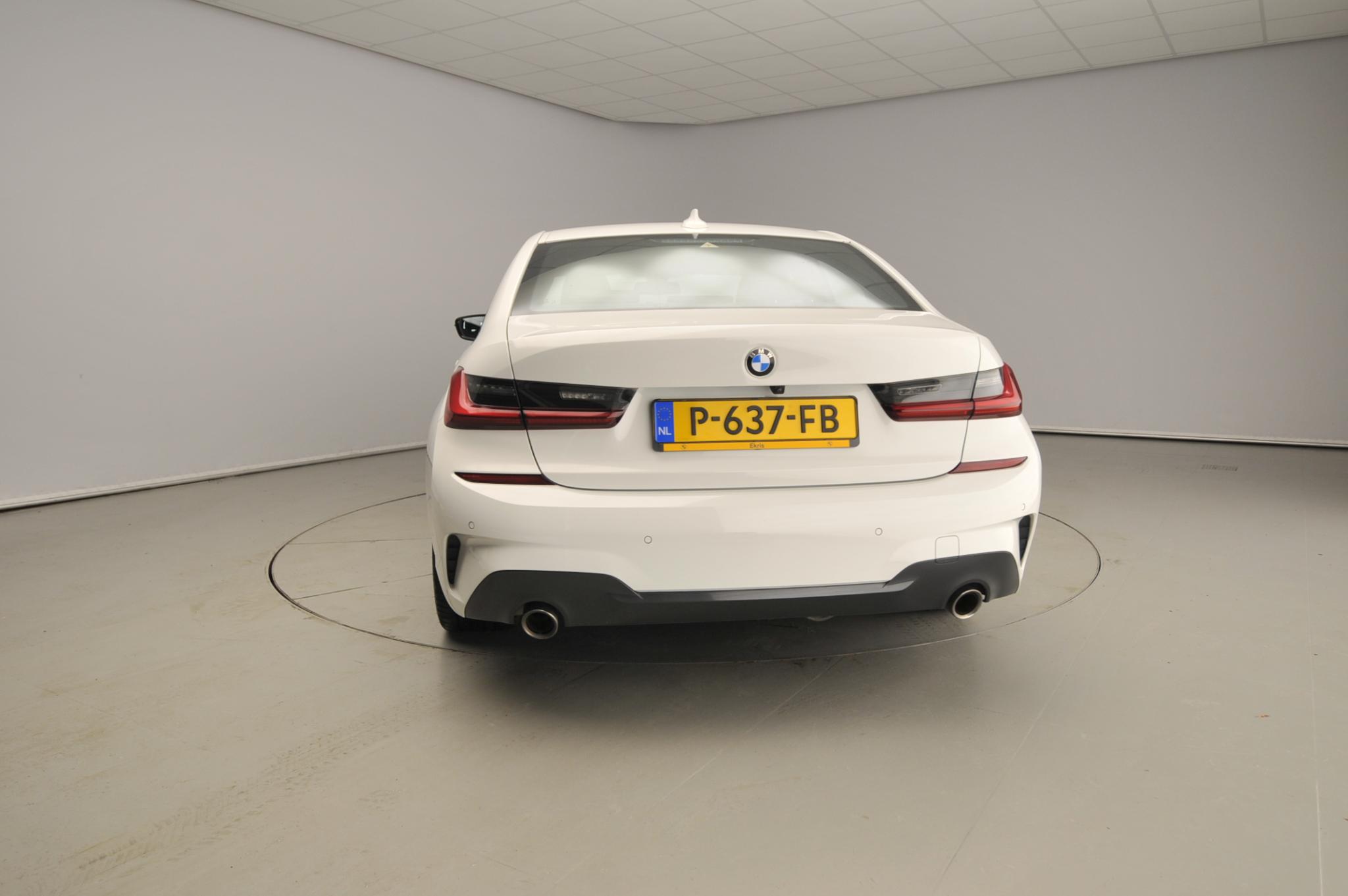 BMW 3 Serie Sedan 318i - Afbeelding 3