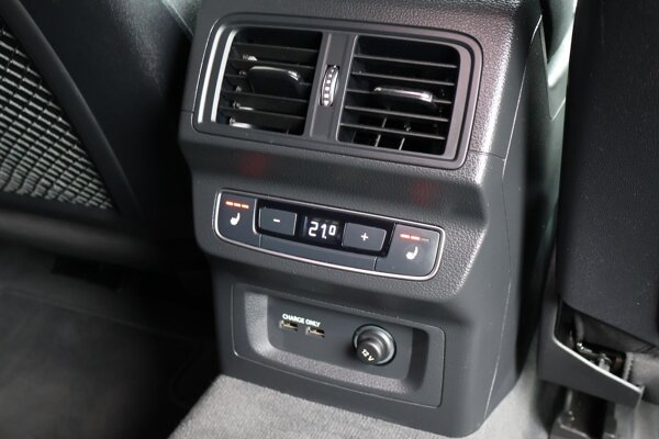 Stoelen en achterbank, verwarmbaar