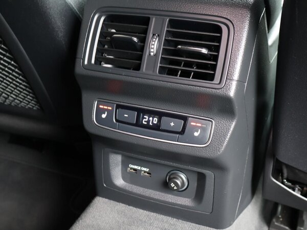 Stoelen en achterbank, verwarmbaar