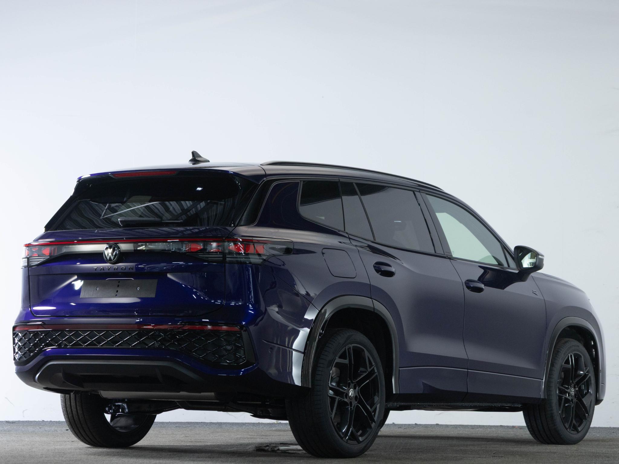 Volkswagen Tayron R-Line Edition 1.5 eHybrid 272 PK - Afbeelding 2