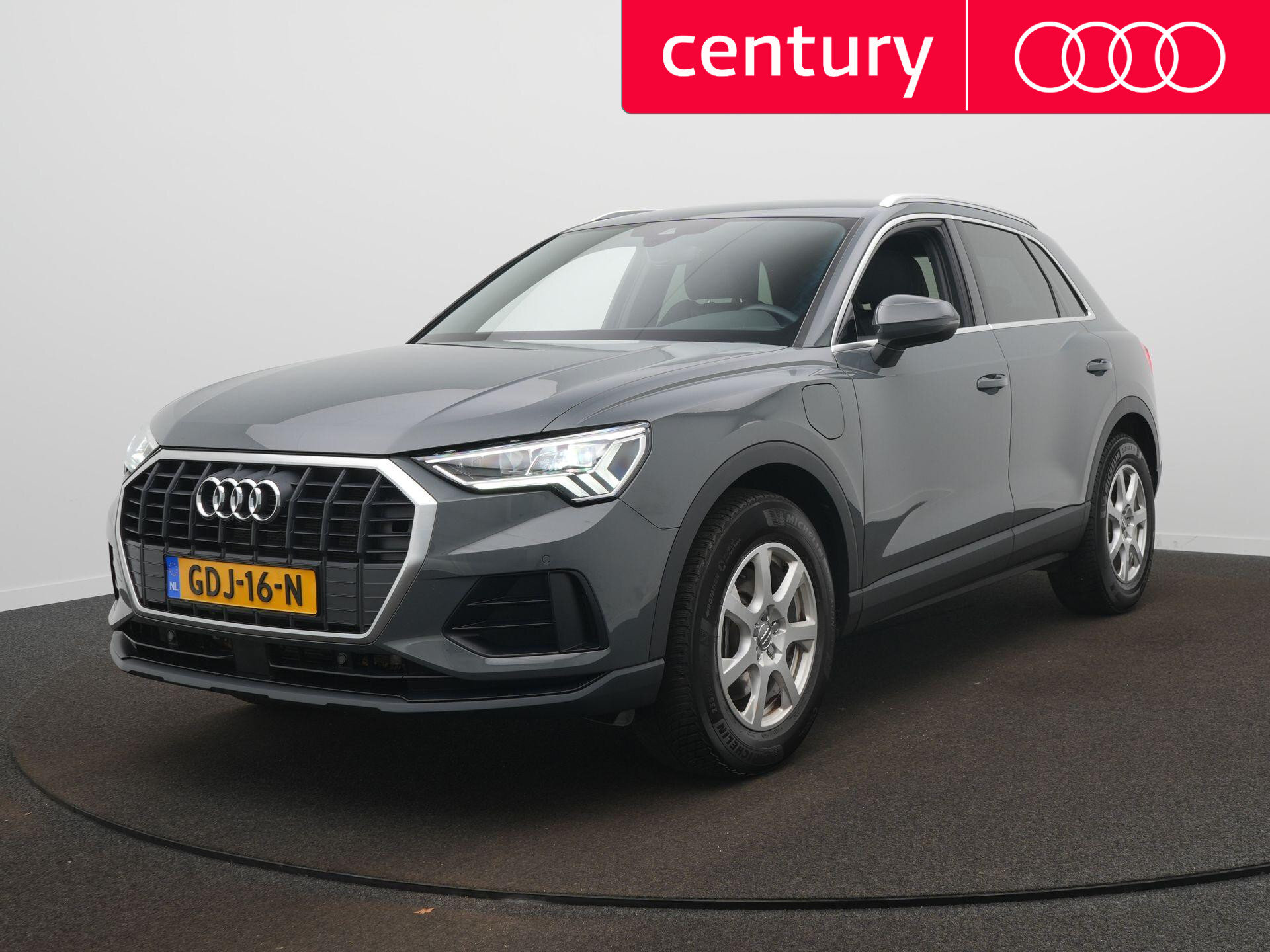 Audi Q3 45 TFSI e Business Edition