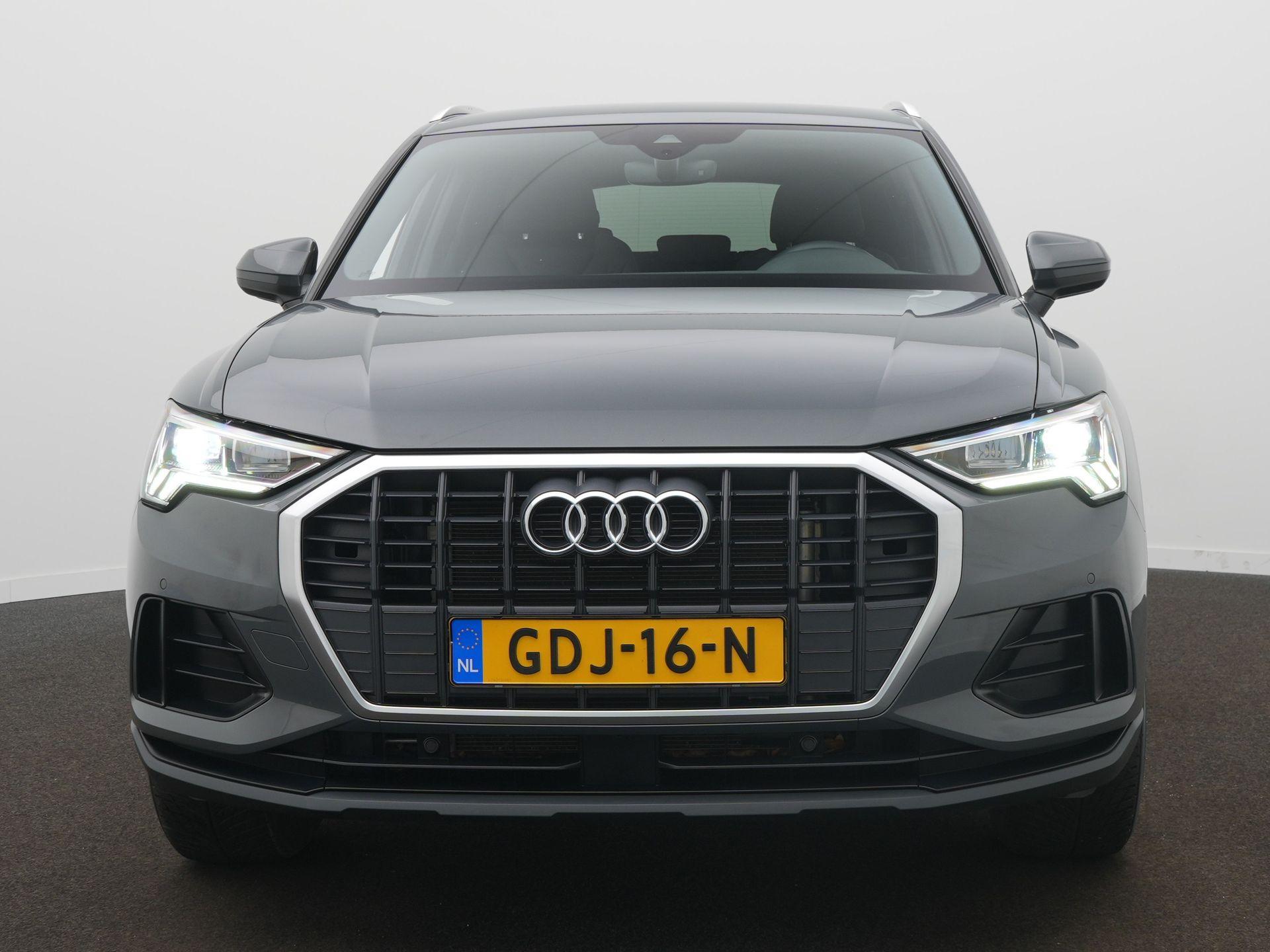 Audi Q3 45 TFSI e Business Edition - Afbeelding 2