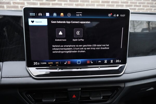 Apple Carplay/Android Auto