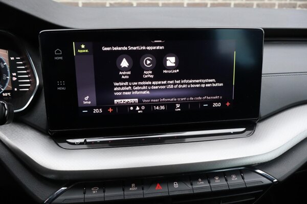 Apple Carplay/Android Auto