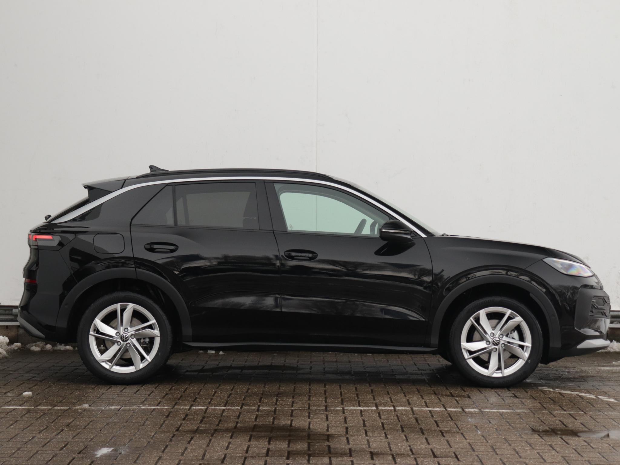 Volkswagen T-Roc Life First Edition 1.5 eTSI 85 kW / 116 PK SUV 7 v - Afbeelding 3