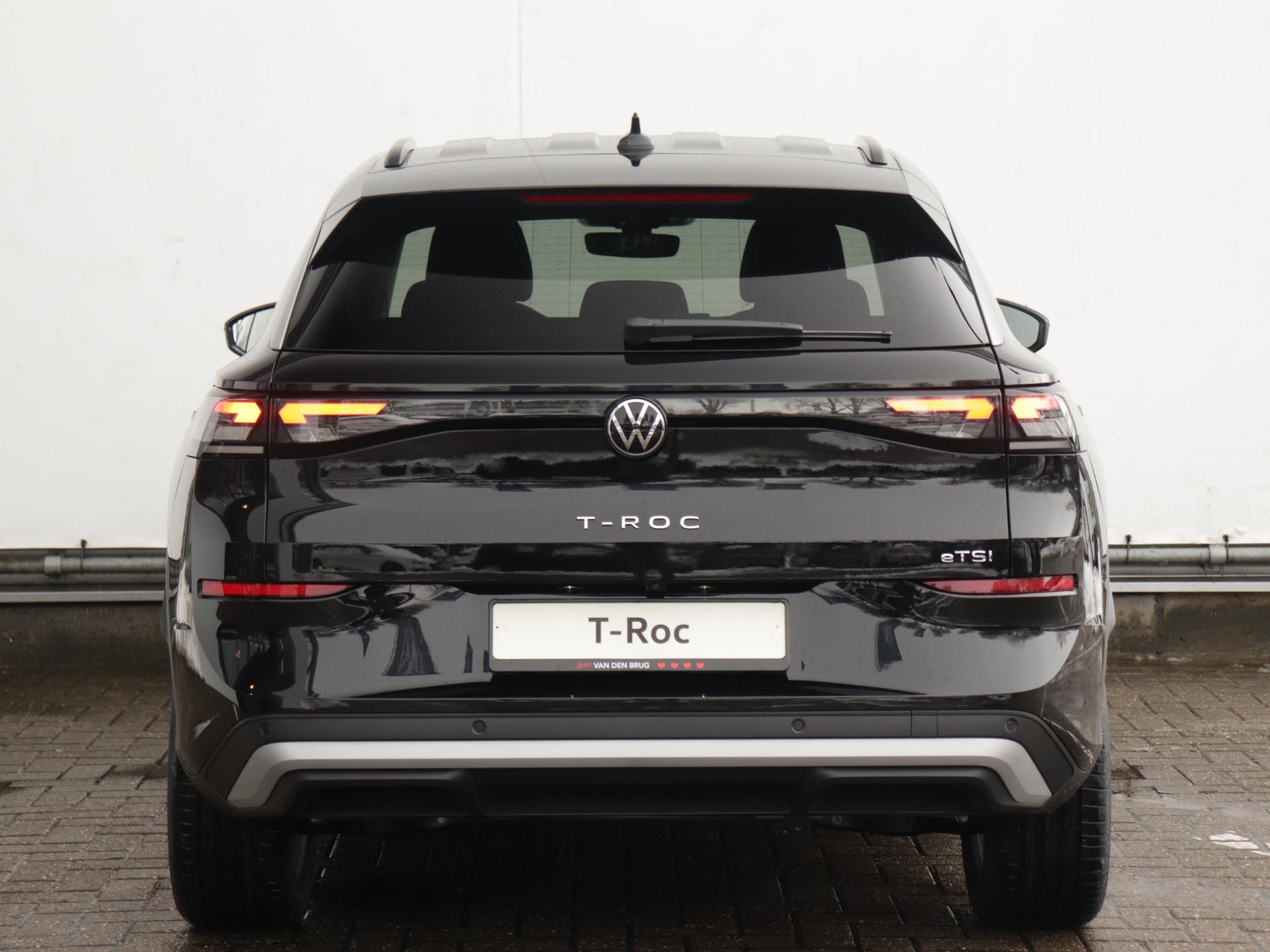 Volkswagen T-Roc Life First Edition 1.5 eTSI 85 kW / 116 PK SUV 7 v - Afbeelding 5