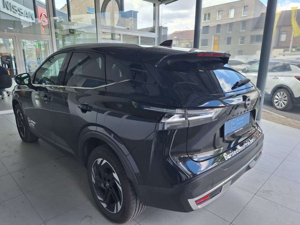 Nissan QASHQAI MEGADEAL Mild-Hybrid 140 6MT 2WD N-connecta * GLAS - Afbeelding 4