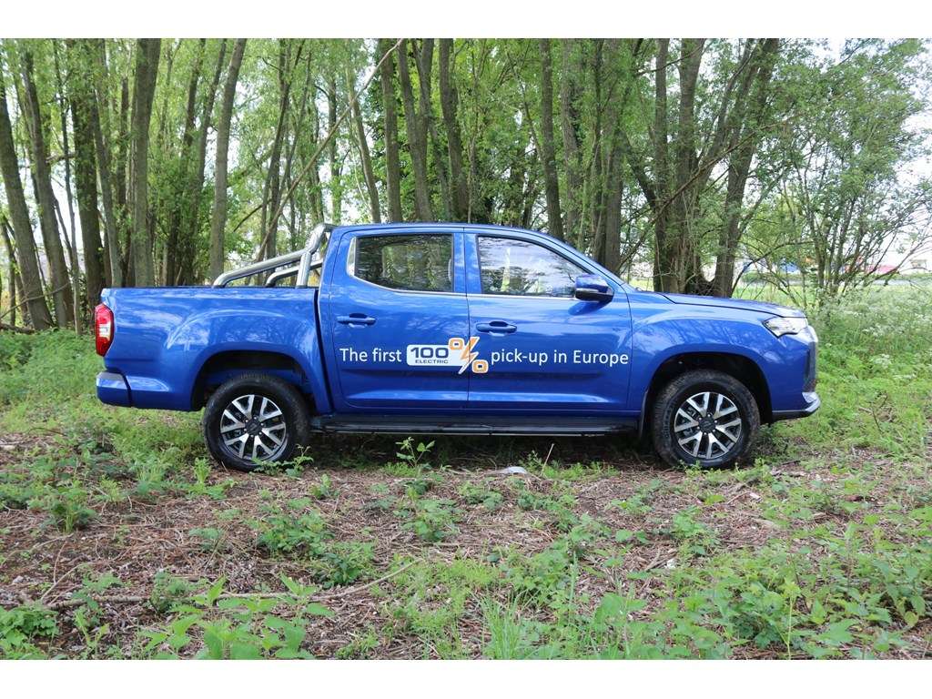 Maxus  T90 PICK UP EV * TREKHAAK * ELEKTRISCH VERSTELBARE LED v - Afbeelding 2