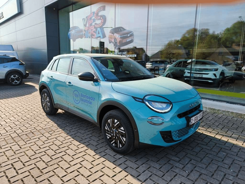 Fiat 600 E-HYBRID DCT6 AUTOMAAT * CARPLAY/ANDROID * CA - Afbeelding 1