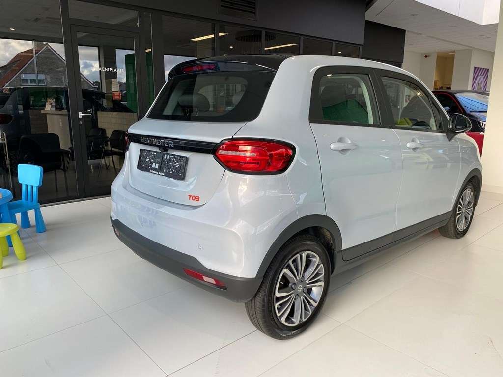 Leapmotor T03 DESIGN ELECTRIC AUTOMAAT 95PK BEV * NAVI * KEYLESS - Afbeelding 4