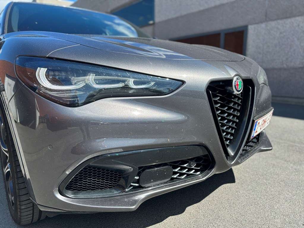 Alfa Romeo Stelvio VELOCE 2.0 TURBO Q4 AUTOMAAT *PANO DAK*TREKHAAK* v - Afbeelding 2