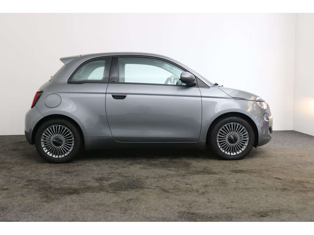Fiat 500e 42KWH ICON *DAB*GPS*CAMERA*CRUISE CONTROL*KLIMAATR v - Afbeelding 3