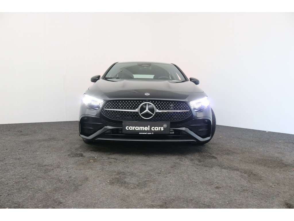 Mercedes-Benz A-Klasse 200 AUTOMAAT AMG-LINE *DAB*GPS*CARPLAY*VERWARMDE ZETEL v - Afbeelding 2