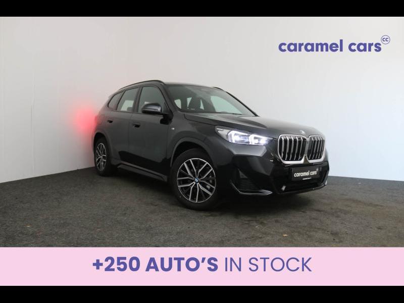 BMW X1 sDRIVE 18I M-PAKKET AUTOMAAT FACELIFT *DAB*GPS*CARPLAY*CAMERA SENSOREN*SPORTZETELS*ALCANTARA* v