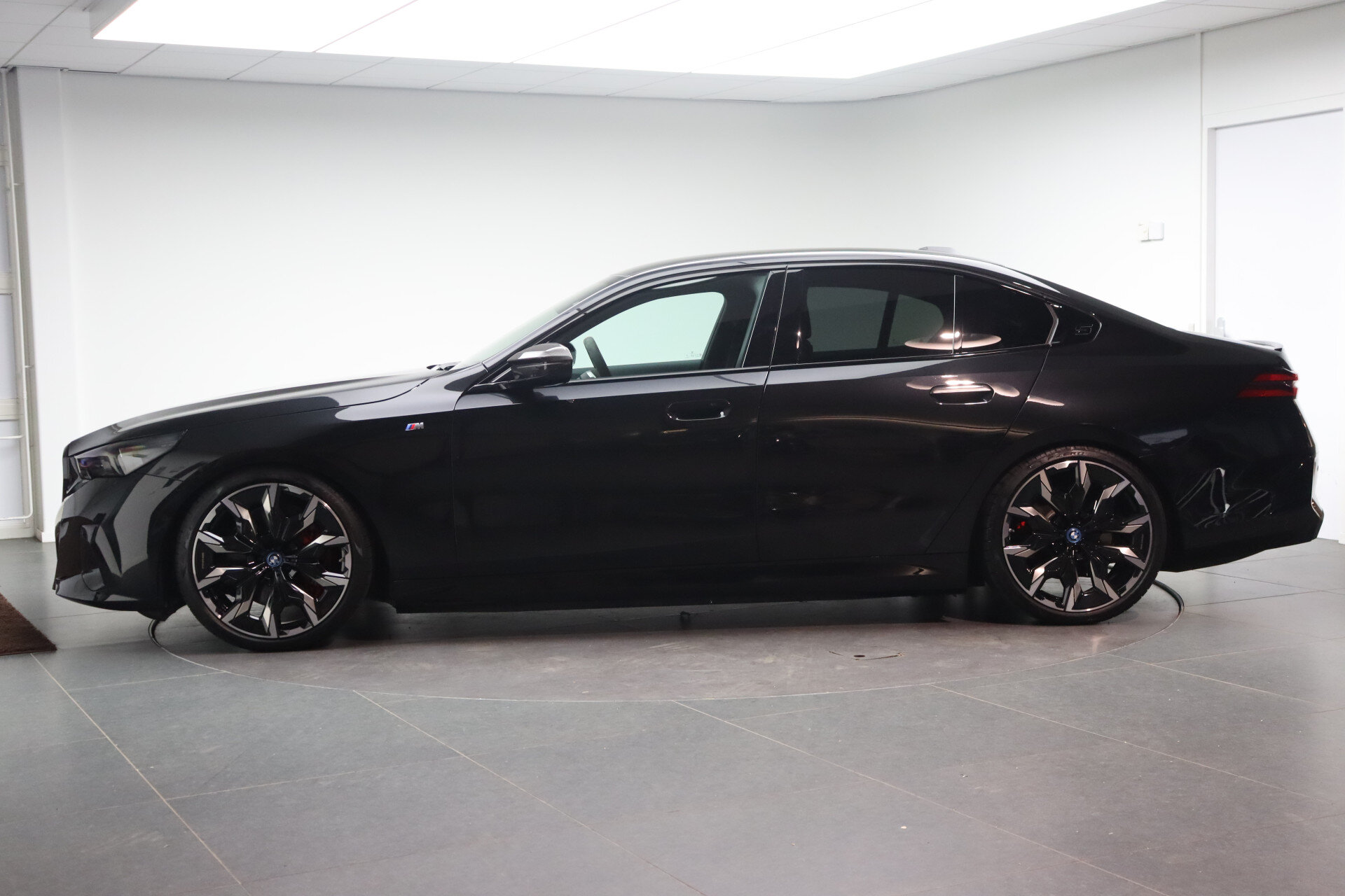 BMW i5 eDrive40 M Sport Automaat - Afbeelding 2