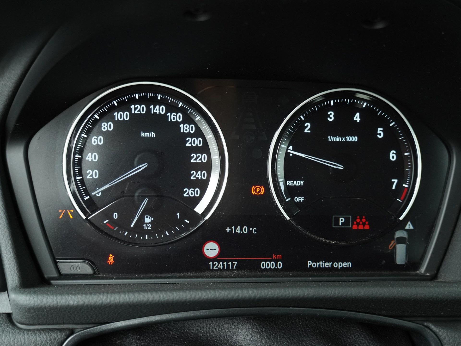 BMW 2 Serie Gran Tourer 220i 7p. Executive Edition - Afbeelding 3