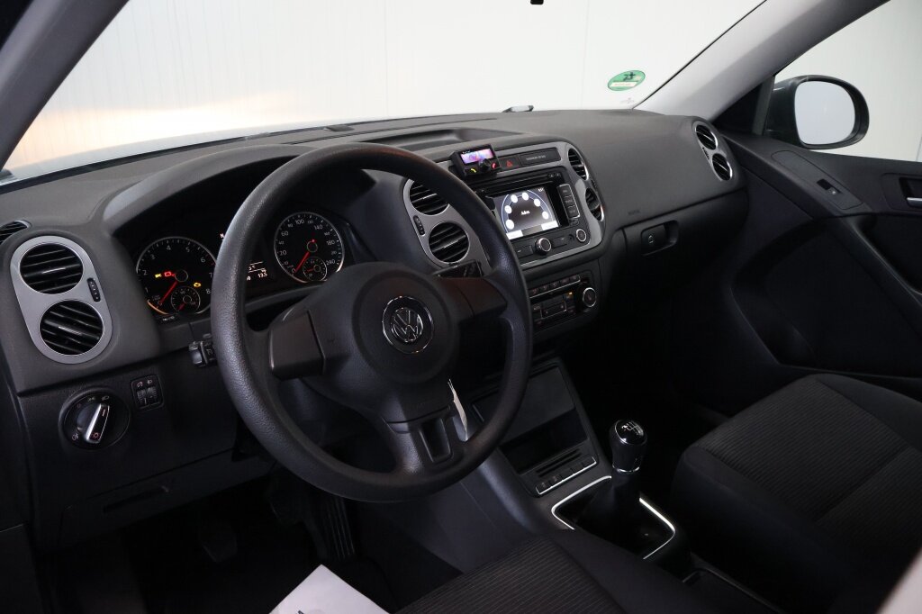 Volkswagen Tiguan 1.4 TSI Sport&Style | Trekhaak | Stoelverwarming | Navigatie - Afbeelding 3