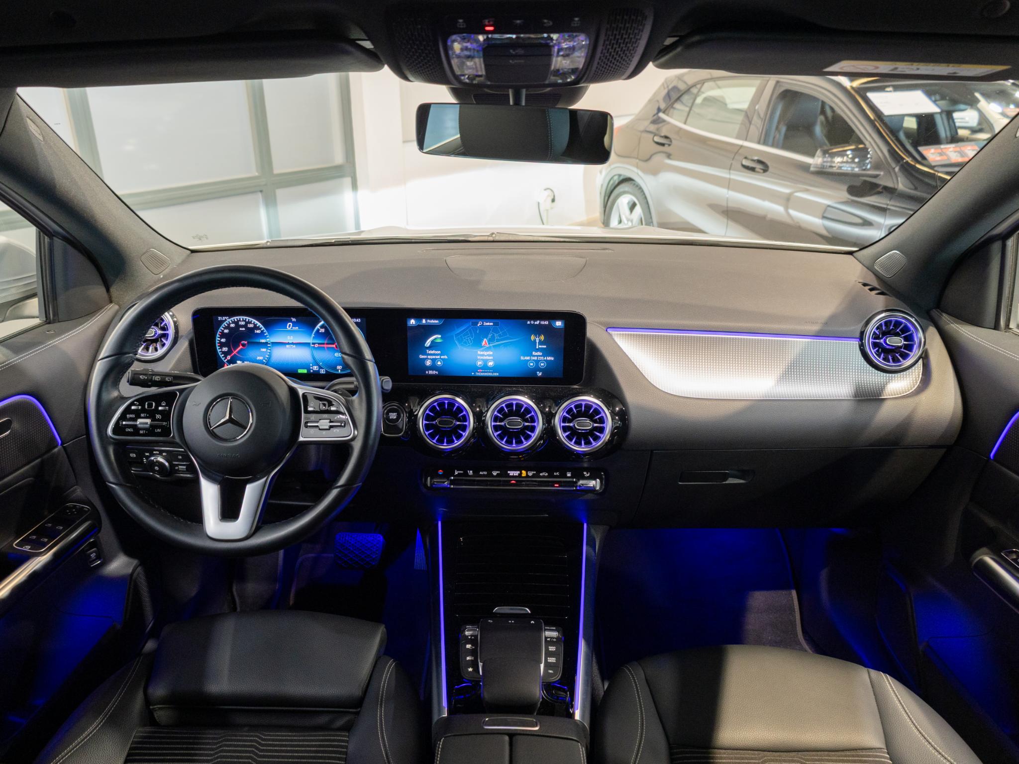 Mercedes-Benz EQA 250 Business Solution Luxury 67 kWh - Afbeelding 3