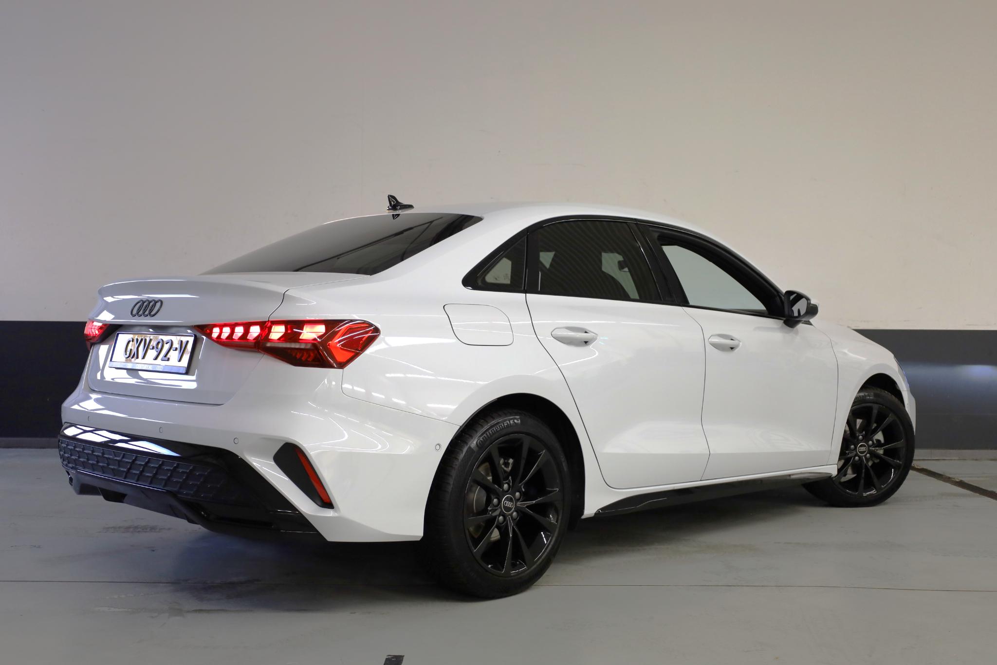 Audi A3 Limousine 30 TFSI S edition - Afbeelding 3