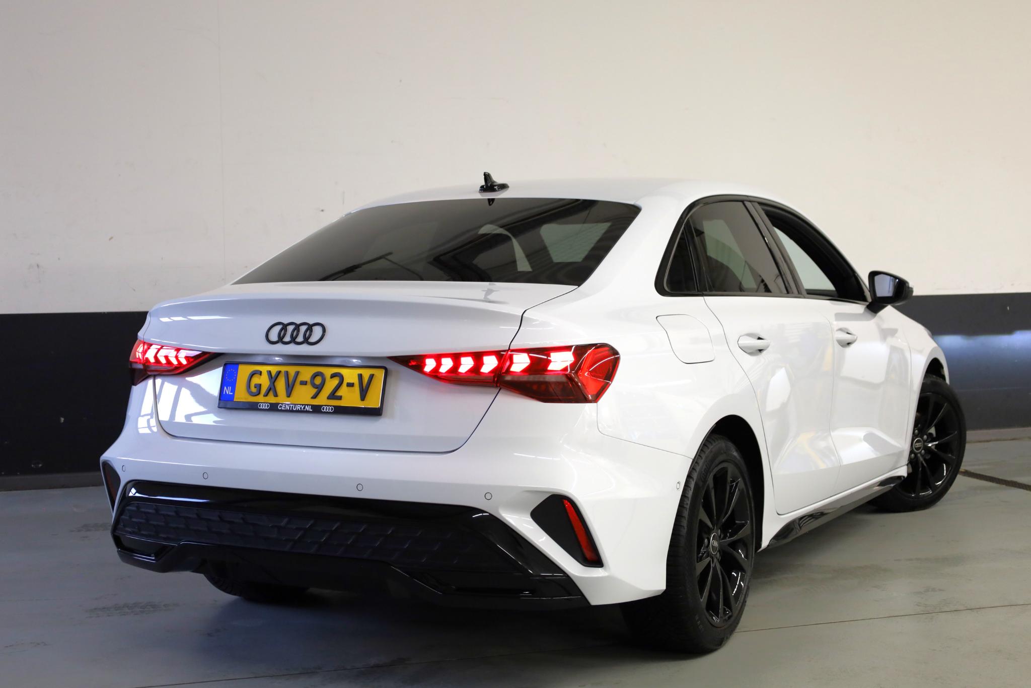 Audi A3 Limousine 30 TFSI S edition - Afbeelding 4