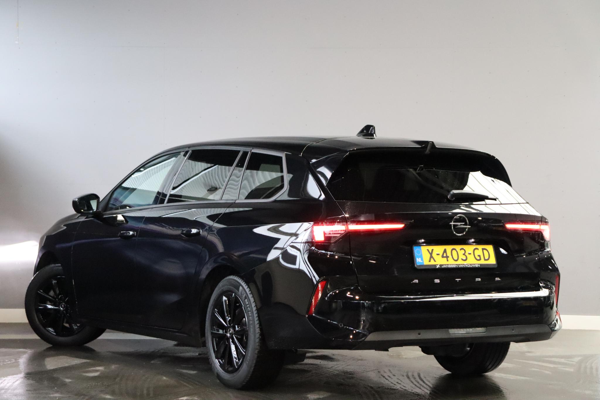 Opel Astra Sports Tourer 1.2 Level 2 - Afbeelding 4