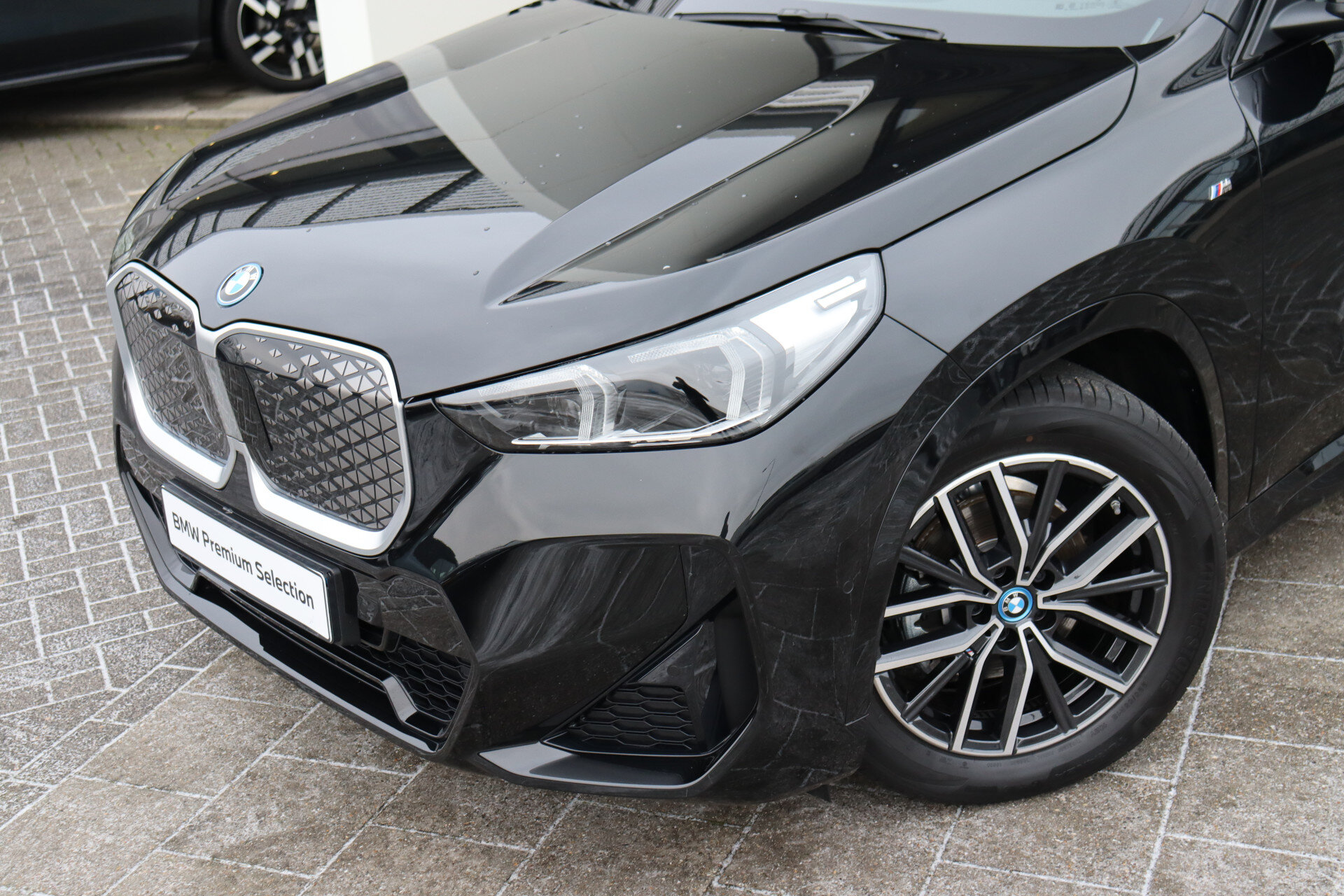 BMW iX1 eDrive20 M Sport - Afbeelding 2