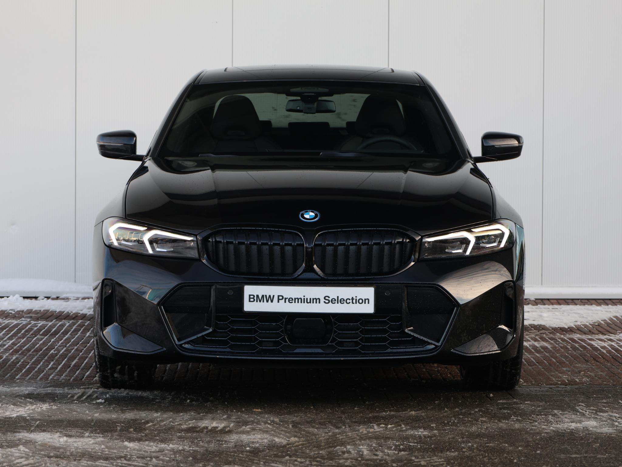 BMW 3 Serie 330e - Afbeelding 4