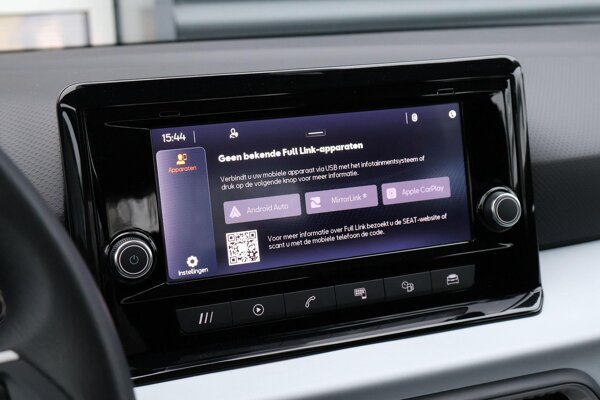 Apple Carplay/Android Auto