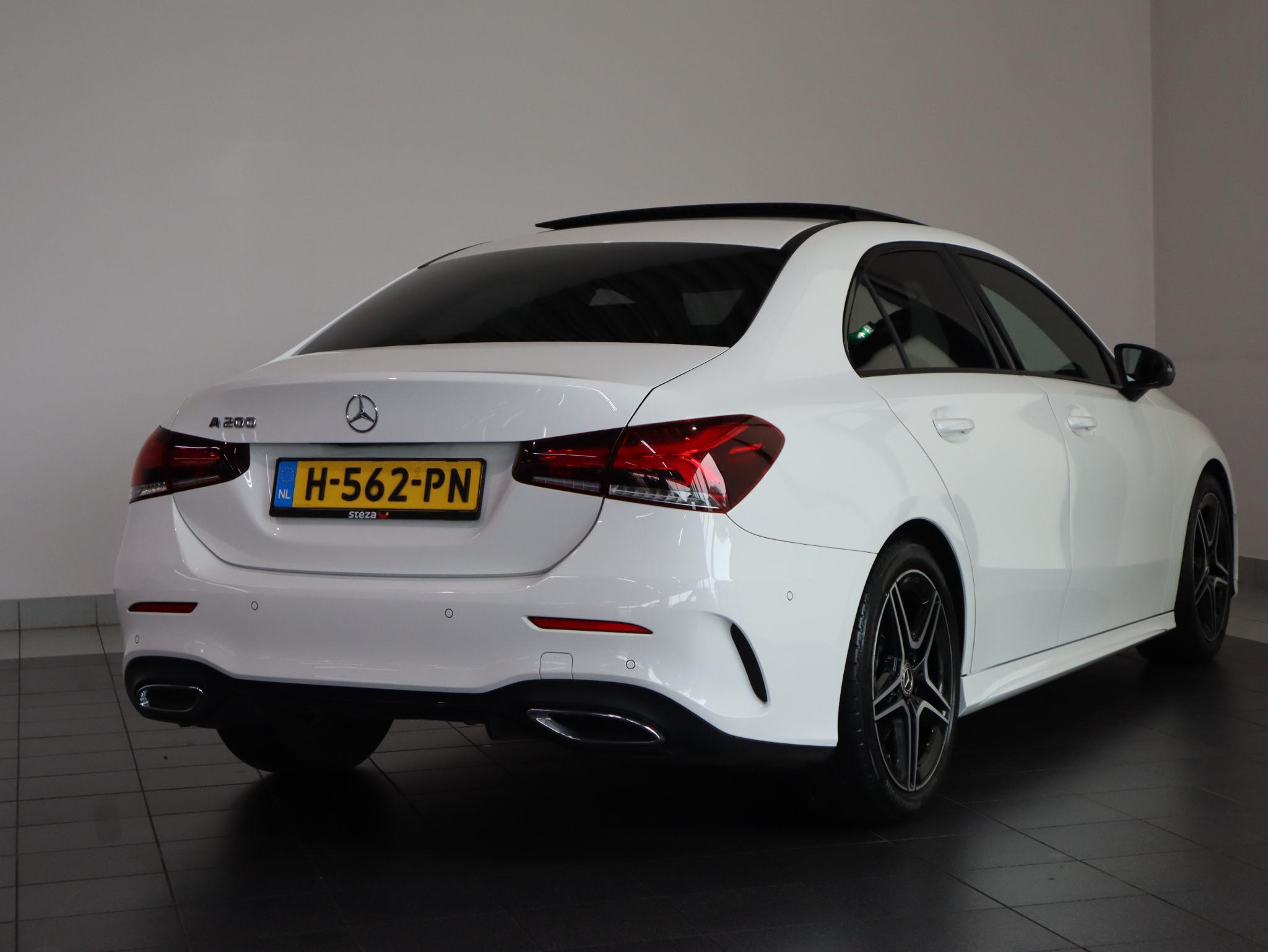 Mercedes-Benz A-Klasse 200 Business Solution AMG - Afbeelding 3