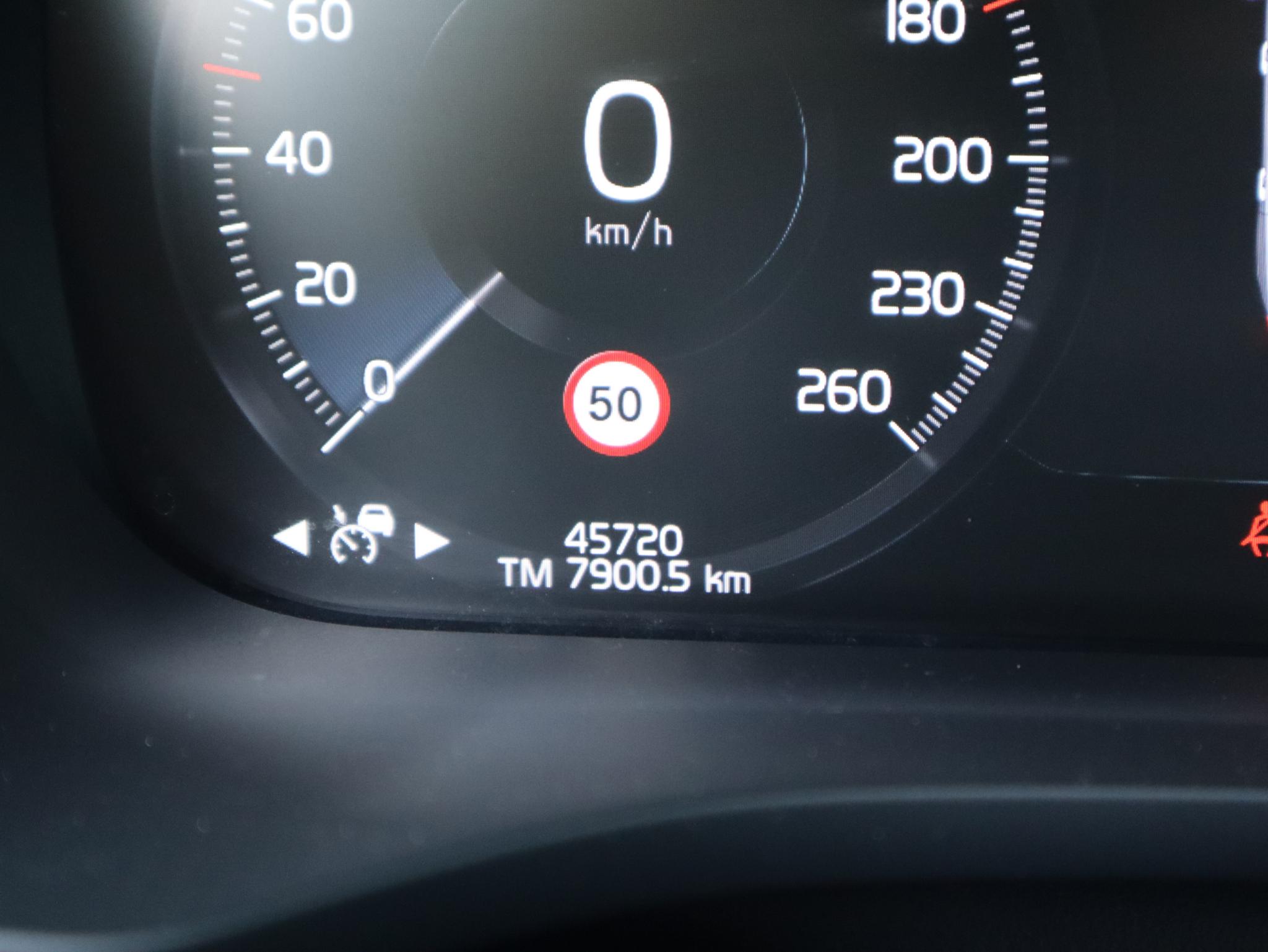 Volvo XC60 2.0 Recharge T8 AWD R-Design - Afbeelding 4