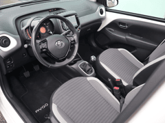 Toyota Aygo 1.0 VVT-i x-play limited - Afbeelding 2