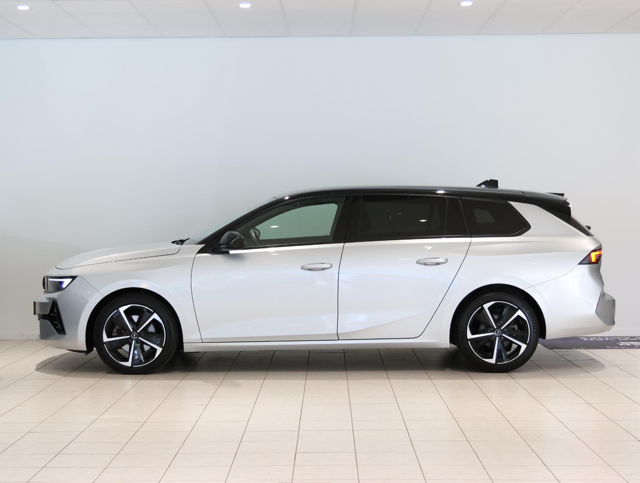 Opel Astra ST GS Hybrid 145 pk Automaat - Afbeelding 2
